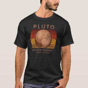 Pluto Never Forget   Space Astronomy Men Retro Sci T-Shirt