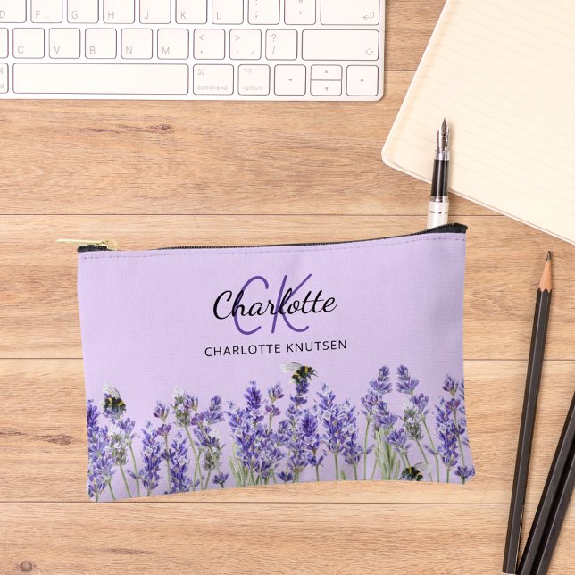 Pochette À Accessoires Fleurs violette de lavande nom monogramme (Créateur téléchargé)