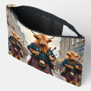 Pochette À Accessoires Highland Harmony : Bagpipe Highland Cow Band