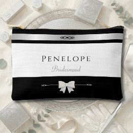 Pochette À Accessoires Modern Bridesmaid Gift | Luxury Typography Makeup