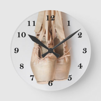 Pointe Shoes Round Clock