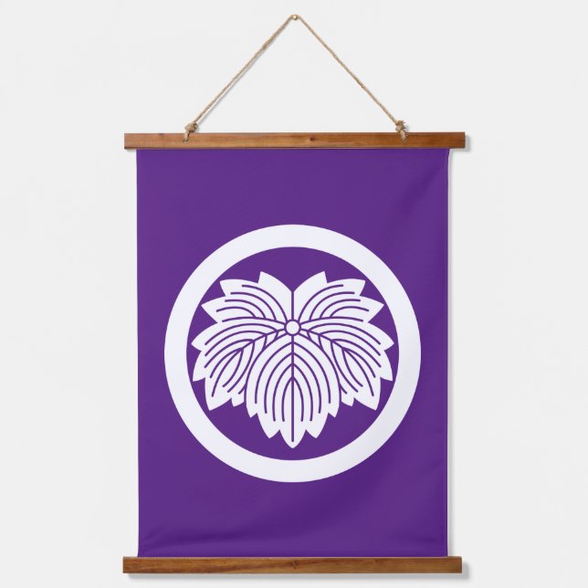 Pointed-leaf ivy in circle hanging tapestry (Front)