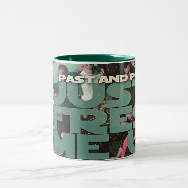 Pointless Concert 2009 Two-Tone Coffee Mug (Center)