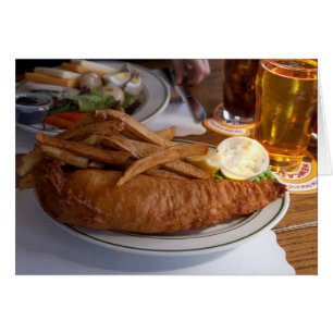 Poissons Et Chips Avec Une Pinte De Cidre