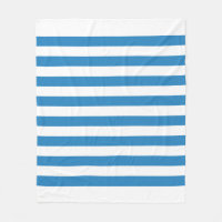 Couverture en molleton à rayures bleu pastel et bl