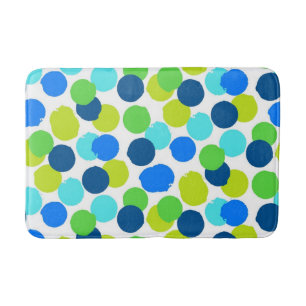 Polka dot pattern bath mat