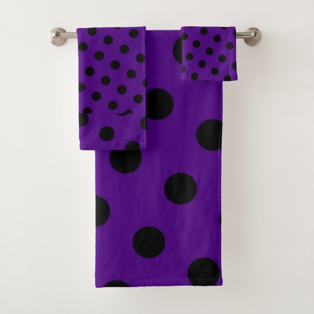 Polka dot pattern bath towel set (Insitu)