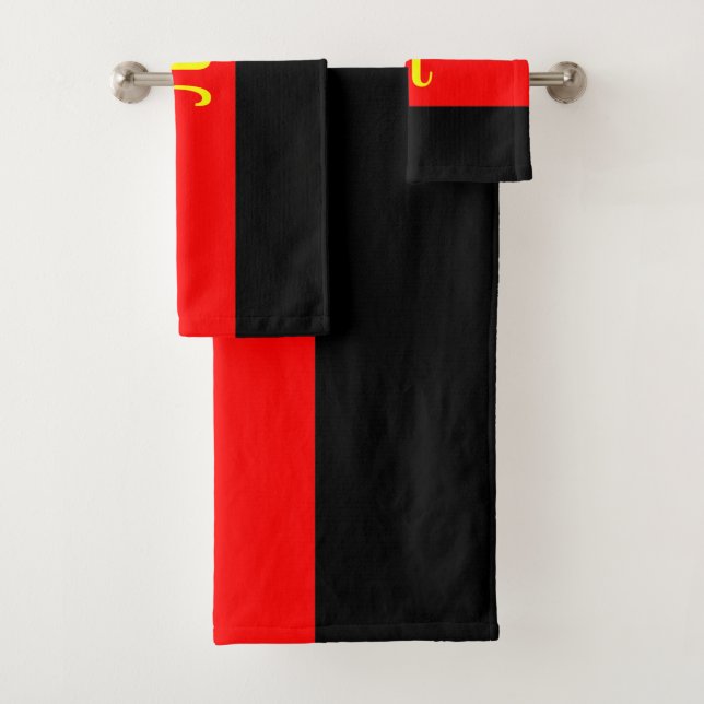 Polyamory Pride Flag Bath Towel Set (Insitu)