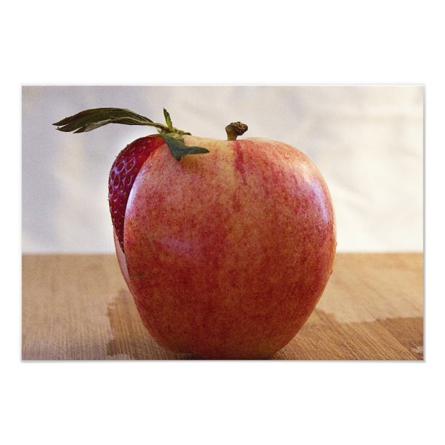 Pomme fraise juteuse et fruits unique photo (Devant)