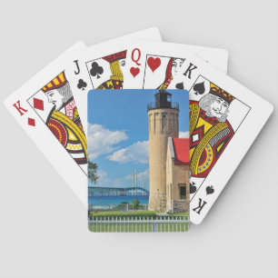Pont de Mackinac de cartes de jeu et phare