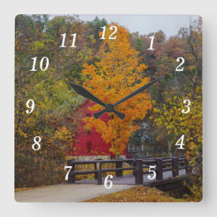 Pont De Promenade Vers Alley Mill Wall Horloge