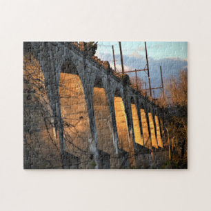 Pont illuminé par le Puzzle Soleil