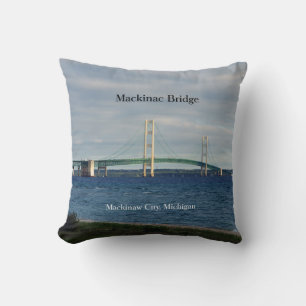Pont Mackinac de Mackinaw City coussin carré