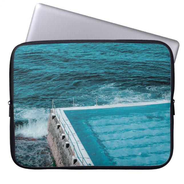 Pool near sea laptop sleeve (Front)