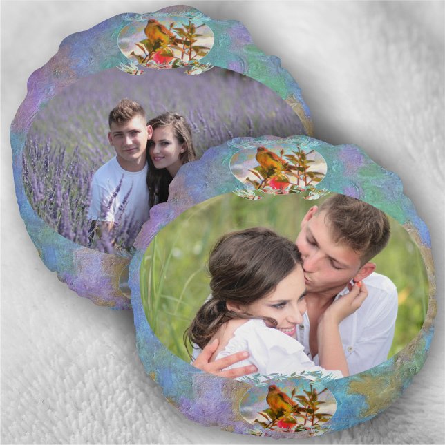 Poolside Singer 2338 Round Pillow (Creator Uploaded)
