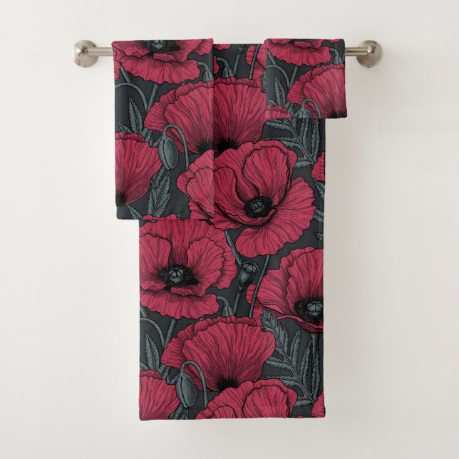 Poppies in Viva Magenta  Bath Towel Set (Insitu)