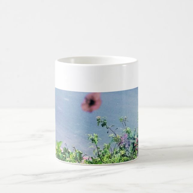 Poppy on the wing coffee mug (Center)