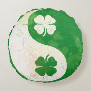 Popular Irish Shamrocks Yin Yang Round Pillow