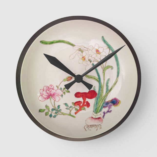 Porcelain dish, famille rose decoration, Yung Chen Round Clock (Front)