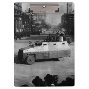 Porte-bloc 27 mars 1917 :  L'escadron de véhicule blindé