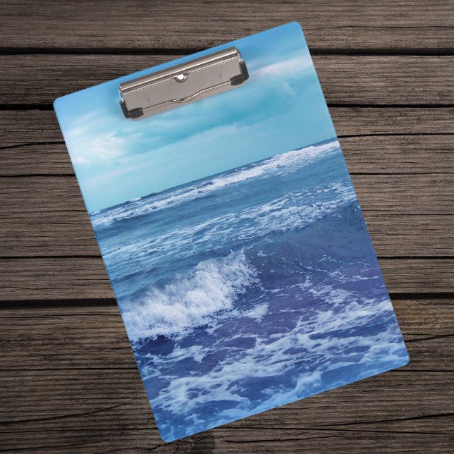 Porte-bloc Vagues du bleu océan Atlantique Nuages Ciel Photog (Real photo of Atlantic ocean with waves blue sky on clipboard.)