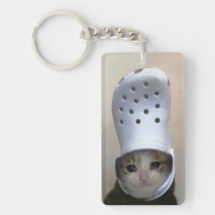 Porte - clé pleurant Chat Croc Casquette mème