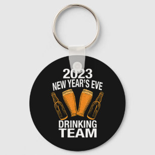 Porte-clés 2023 Nouvel An & 39 ; s Eve Drinking Team