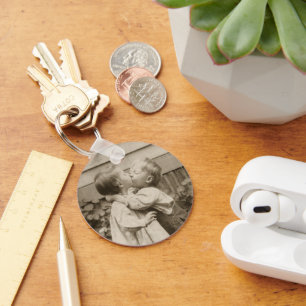 Porte-clés Amour vintage Photo d'enfants s'embrassant dans un