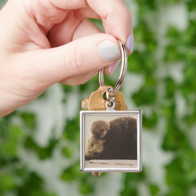 Porte-clés Animaux de bébés cutest | Pompe Otter nouveau-né (main)