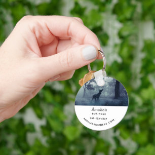 Porte-clés Cerf avec Antlers dans une forêt ombragée - Affair