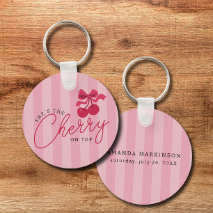 Porte-clés C'est la cerise sur le Baby shower rose