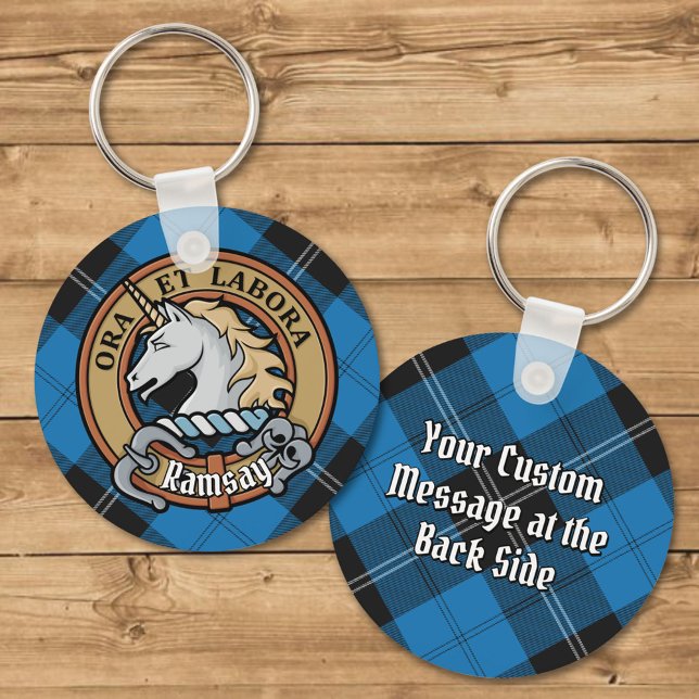 Porte-clés Clan Ramsay Crest sur Blue Hunter Tartan (Créateur téléchargé)