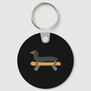 Porte-clés Dachshund mignon en skateboard