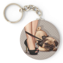 Femme et Carlin chiot