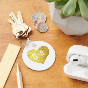 Porte-clés Gold Love Heart avec les initiales de mariée et de