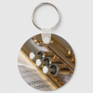 Porte-clés Instrument en laiton de trompette et de feuille de
