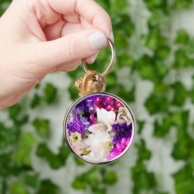 Porte-clés Keychai esthétique de la résine de fleurs séchées  (Main)