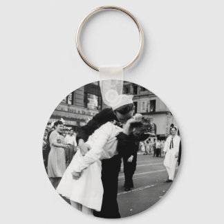 Porte-clés Kissing War Goodbye at Times Carré