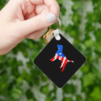 Porte-clés Labrador tenant un drapeau américain drôle