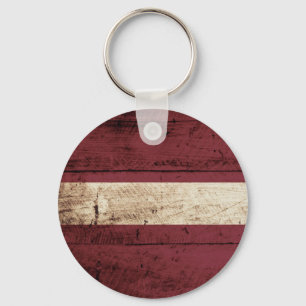 Porte-clés Latvia Flag on Old Wood Grain