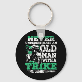 Porte-clés Les Hommes Ne Sous-Estiment Jamais Un Vieux Homme 