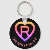 Lettre initiale au coeur brillant R