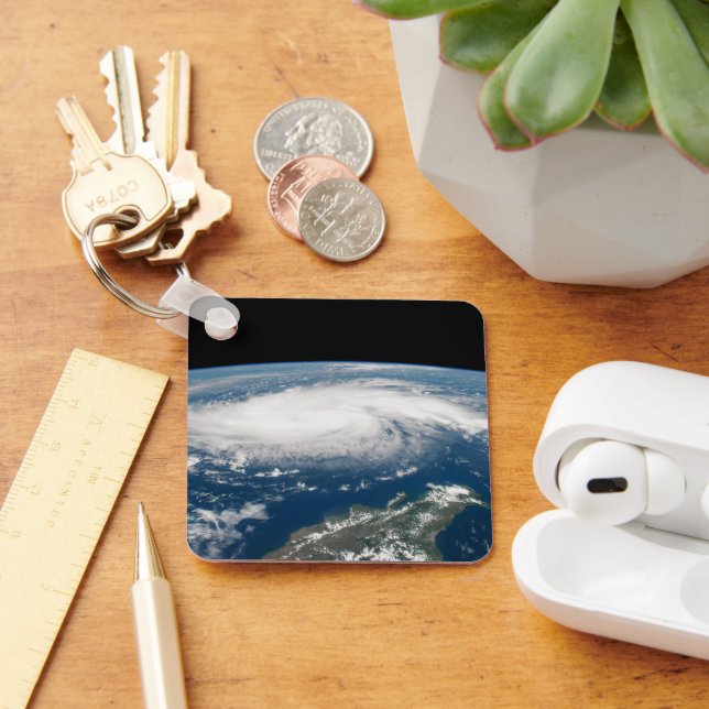 Porte-clés L'Ouragan Dorian Au-Dessus De L'Océan Atlantique. (Bureau)