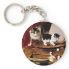 Mère Chat et chatons sur table