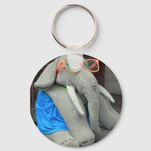 Porte-clés Mme Ella va à la piscine