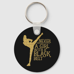 Porte-clés Ne jamais sous-estimer une fille avec une ceinture