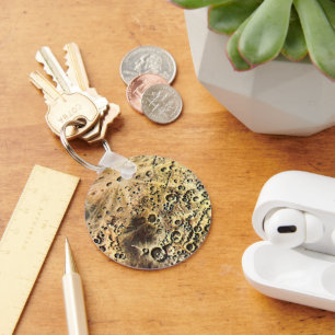 Porte-clés Science-fiction vintage, vaisseau spatial au-dessu