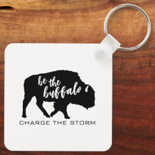 Porte-clés Sois la silhouette de Buffalo charge la tempête
