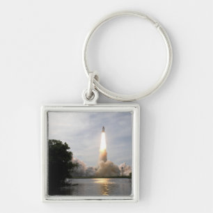 Porte-clés Space Shuttle Endeavor se lève sur 4