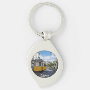 Porte-clés Tramway jaune rétro dans la rue à Lisbonne, Portug